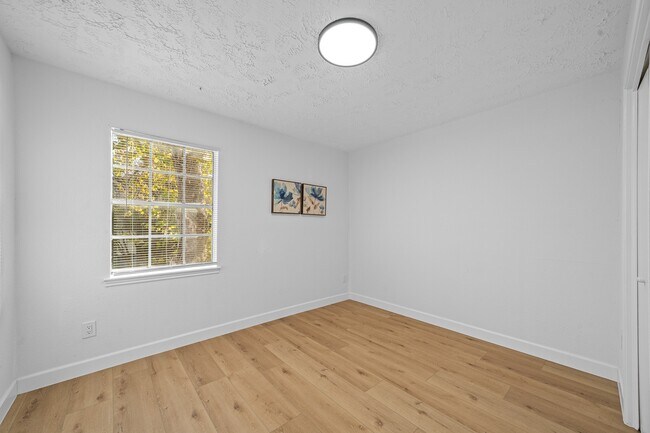 Building Photo - 8726 Wilcrest Dr