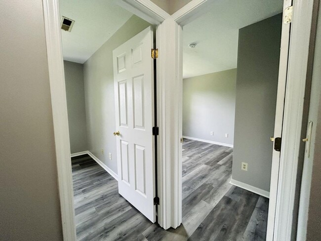 Building Photo - 13-15 Shenandoah Dr.