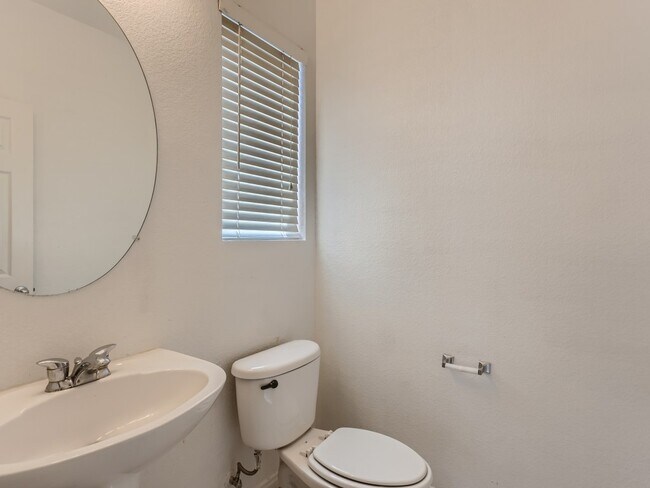 Building Photo - 8278 Annual Ridge St