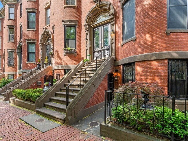 Building Photo - 19 Greenwich Pk