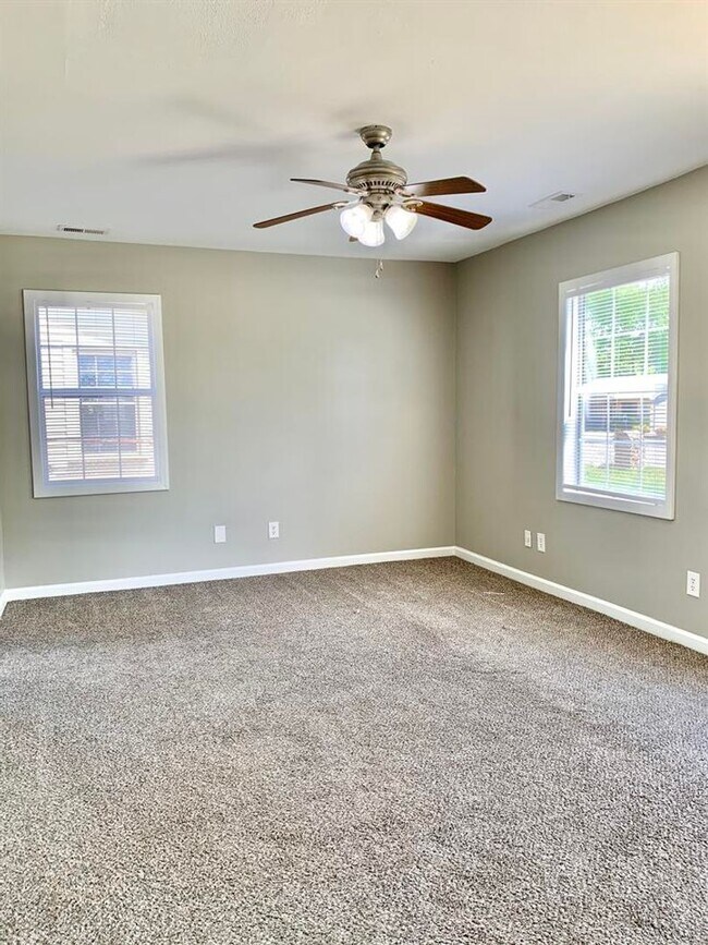 Building Photo - 209 Burch Rd