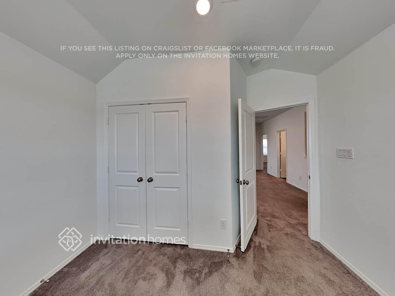 Building Photo - 752 Scenic Lake Dr