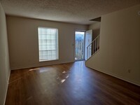 Building Photo - 1 Bedroom, 1.5 Bath Townhouse
