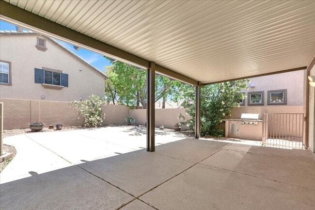 Building Photo - Summerlin Las Vegas Pool home 5 bedrooms