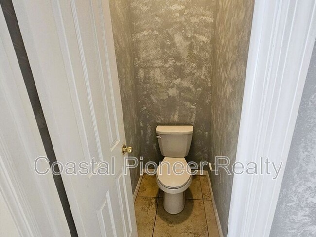Building Photo - 9708 Dunscroft Ln