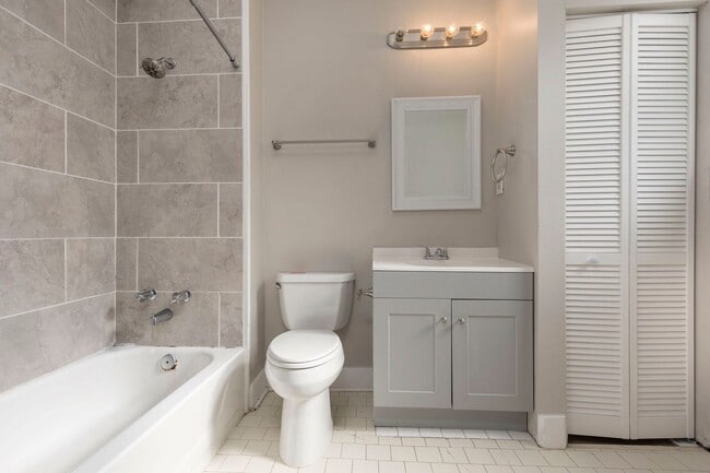 Building Photo - 1504 E Breckinridge St