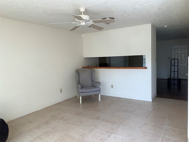 Building Photo - 4504 College Main St