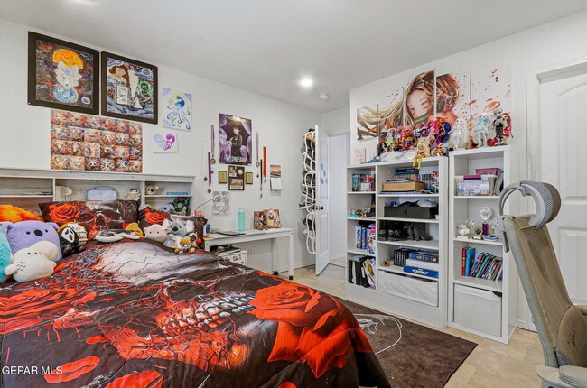 Building Photo - 12748 Tre Maximiliano Ave