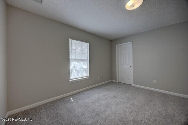 Building Photo - 14014 Summer Breeze Dr