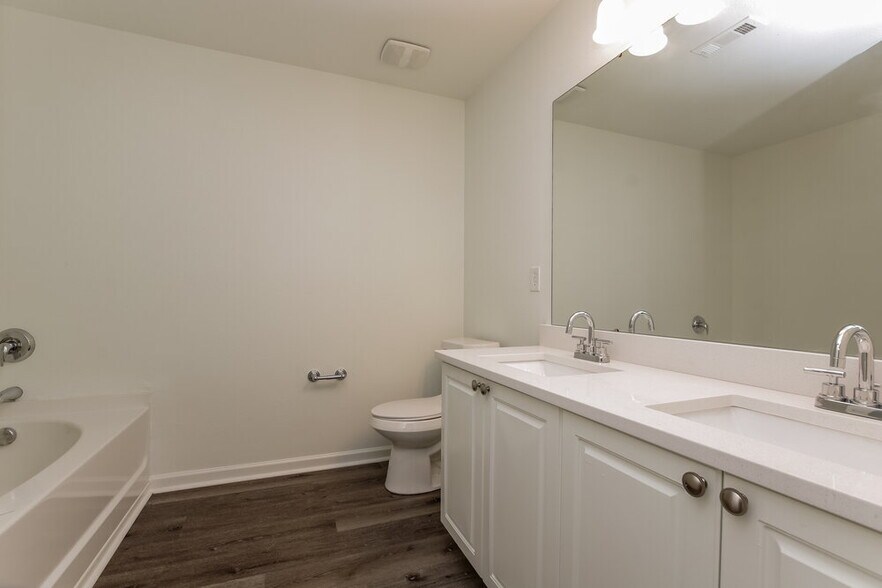 Building Photo - 2224 Gooseberry Rd