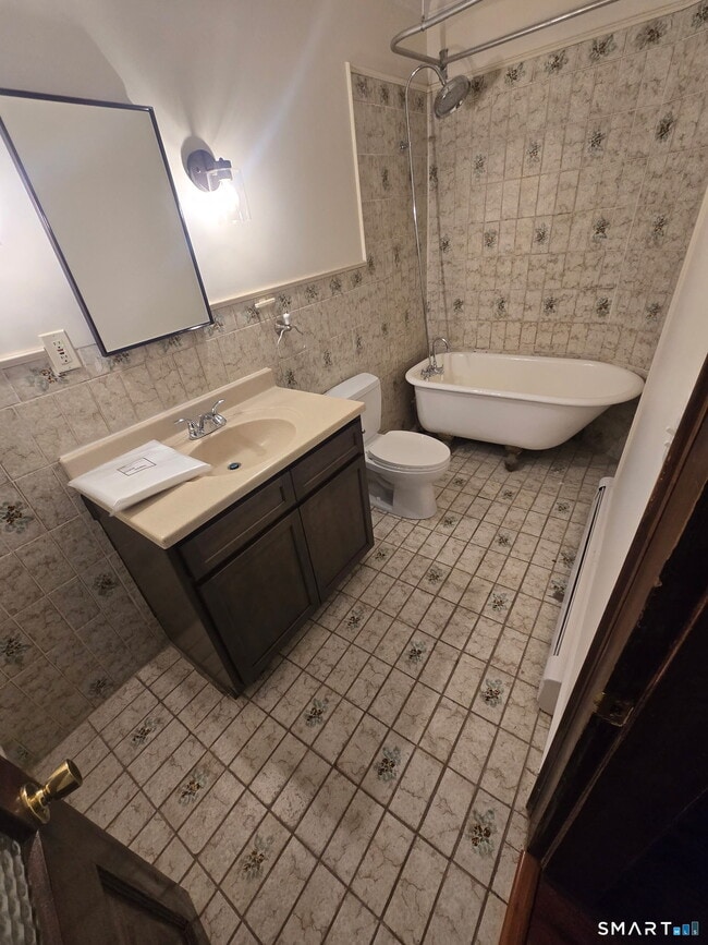 Building Photo - 192 Dwight St