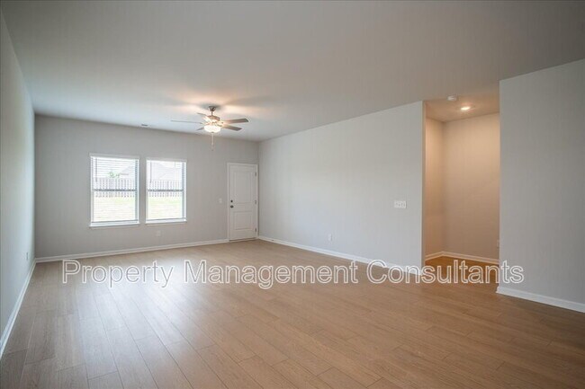 Building Photo - 22821 Dashwood Ln