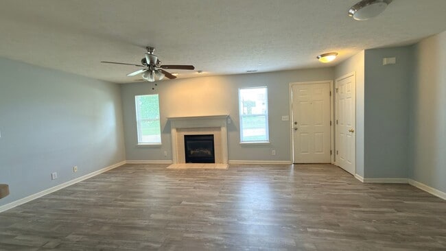 Building Photo - Ground-Level 3BR Condo Minutes from Purdue with Attached 2-Car Garage