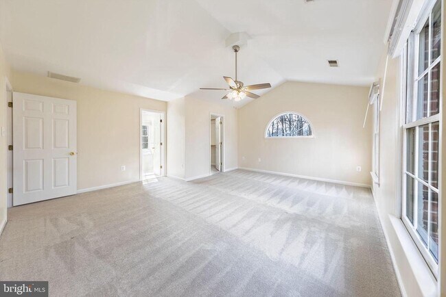 Building Photo - 36767 Pelham Ct