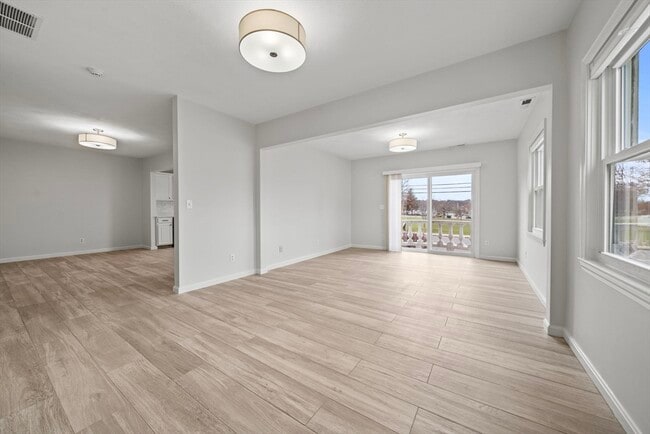 Building Photo - 1 Salem St