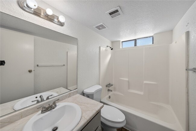 Building Photo - 3659 Wendell Ave