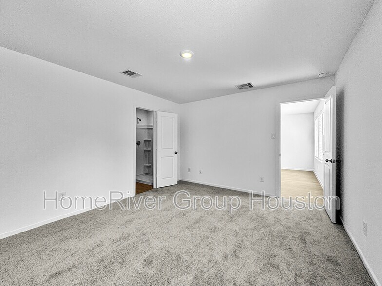 Building Photo - 5823 Standpiper Lp
