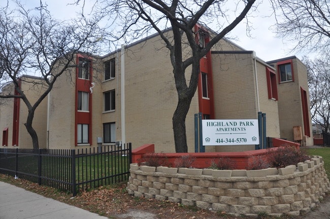 Building Photo - Highland Park Apartments
