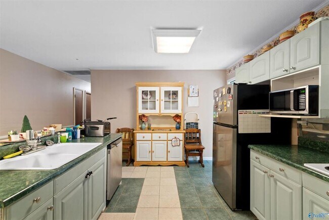 Building Photo - HOME FOR RENT IN PRICEVILLE, AL!