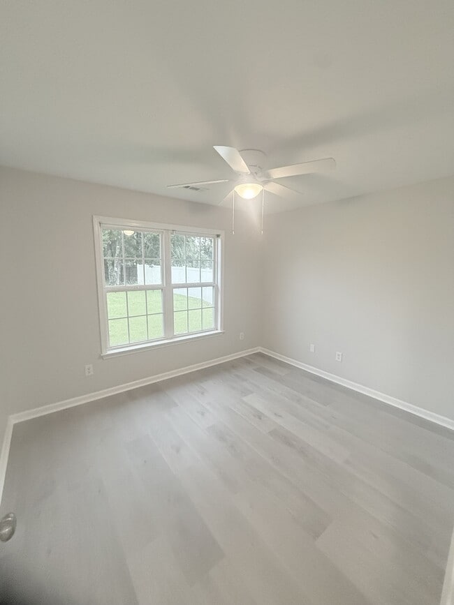 Building Photo - 6005 Palisade Ct