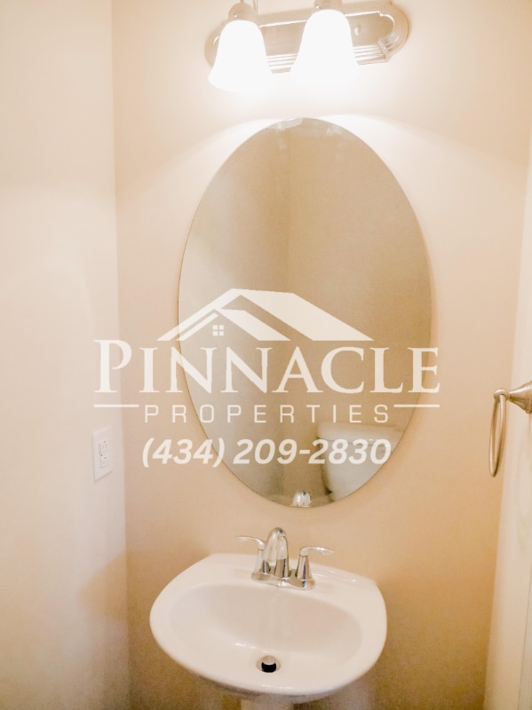 Building Photo - 755 Old Graves Mill Rd