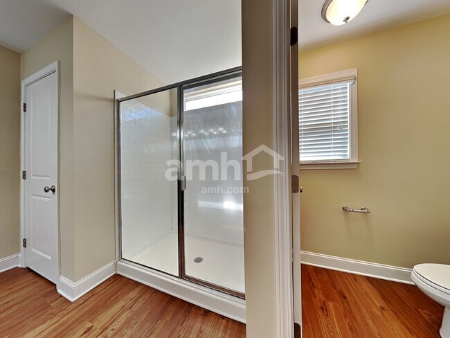 Building Photo - 1023 Monitor Ct