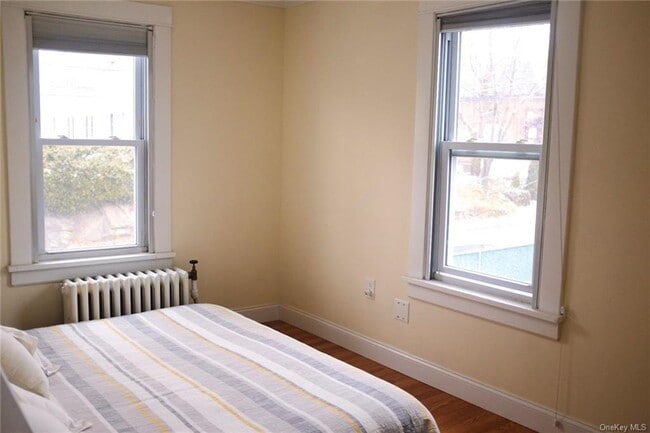 Building Photo - 78 Catherine St