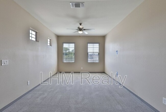 Building Photo - 3156 E Austin Dr