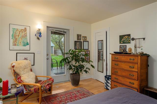 Building Photo - 167 Loomis St