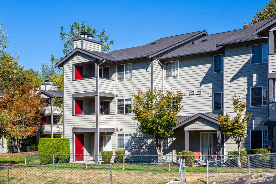 Brookside Garden Apartments 804 100th Street Ct E WA 98445