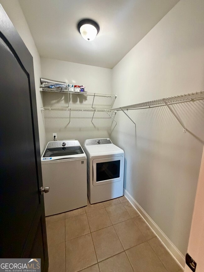 Building Photo - 301 Conway Ct