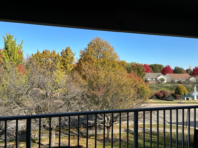 Building Photo - 4611 Court Yard Dr