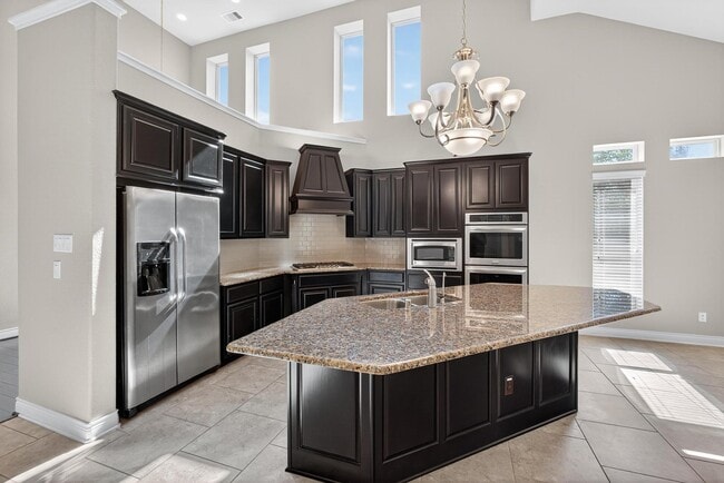 Building Photo - 15303 Westland Gate Dr