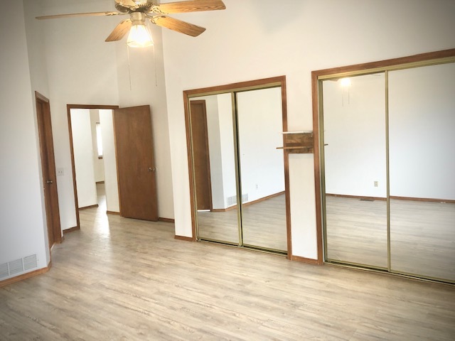 master bedroom - 8659 Chancellor Dr