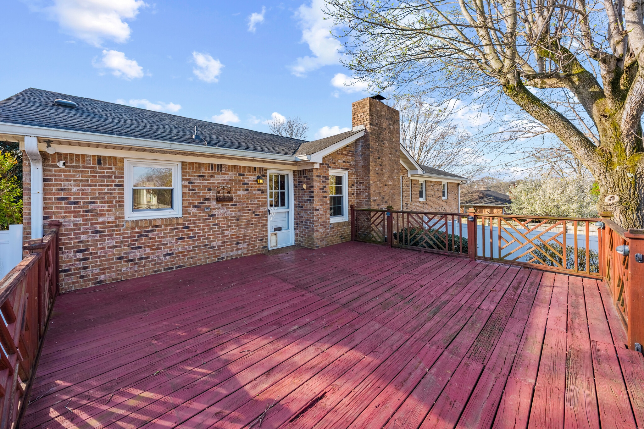 Back Deck - 510 Hemingway Dr