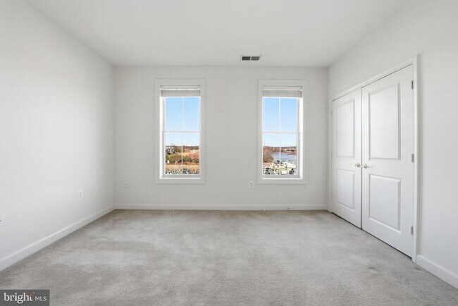 Building Photo - 500 Belmont Bay Dr
