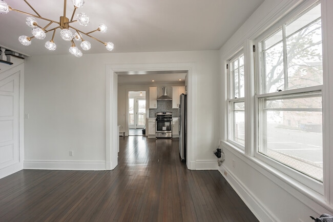 Building Photo - 62 Shrewsbury Ave