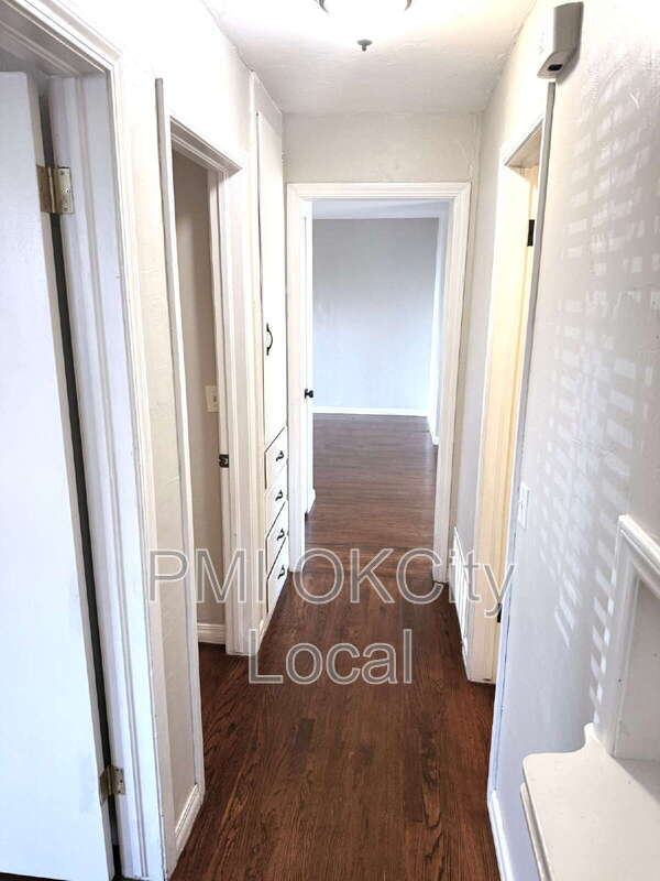 Building Photo - 3025 NW 67th St