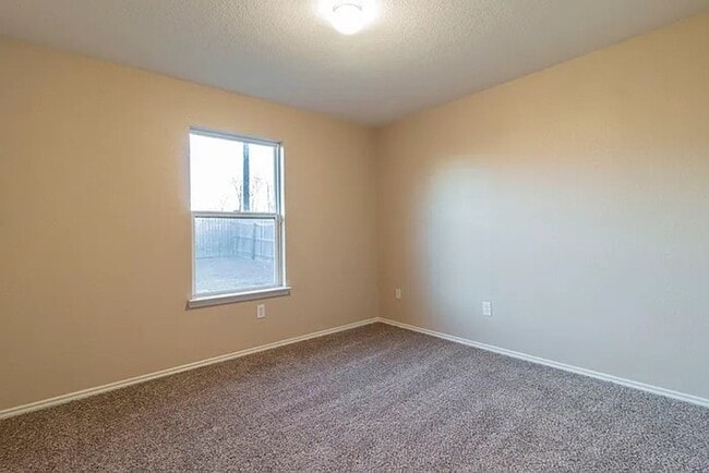 Building Photo - AVAILABLE NOW; APPLY AT OUR WEBSITE TODAY!!