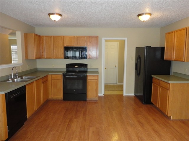 Building Photo - 515 Bridgewater Dr
