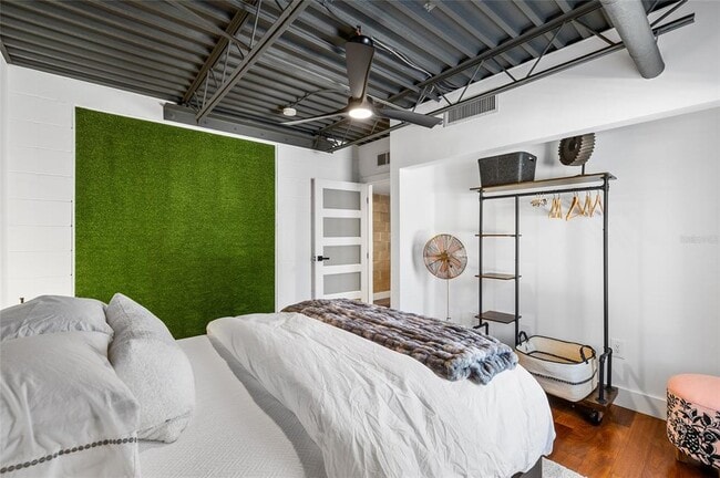 Building Photo - 213 N 12th St