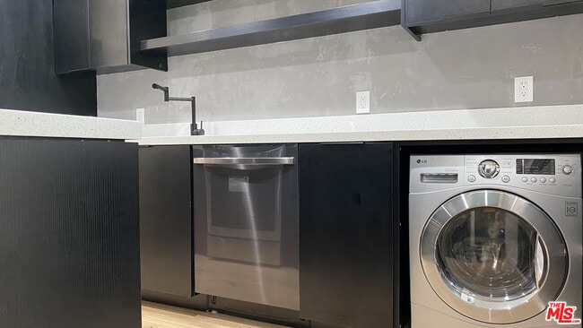 Building Photo - 6474 Cavalleri Rd