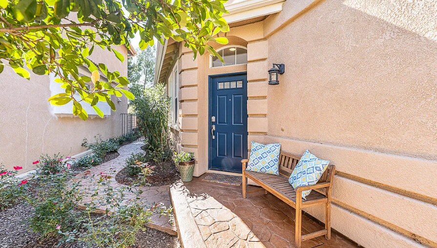 Building Photo - 3128 La Casa Ct