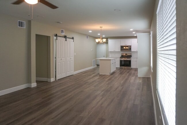 Building Photo - 3703 Market St