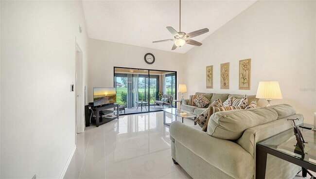 Building Photo - 6281 Timberlake Dr