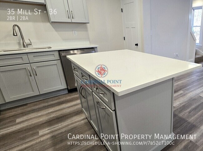 Building Photo - 35 Mill St