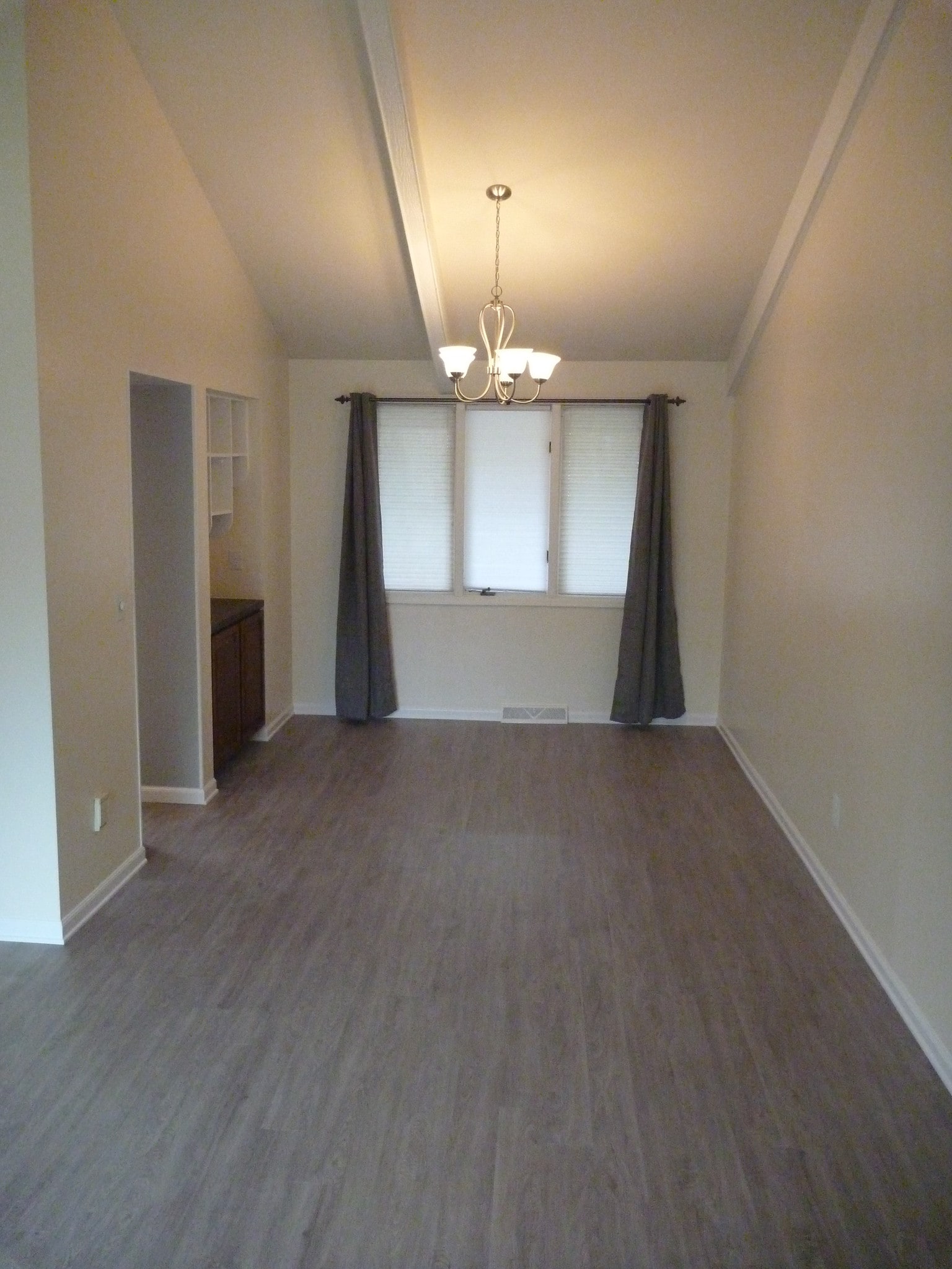 Front room/Dining area - 4871 W 98th Ave