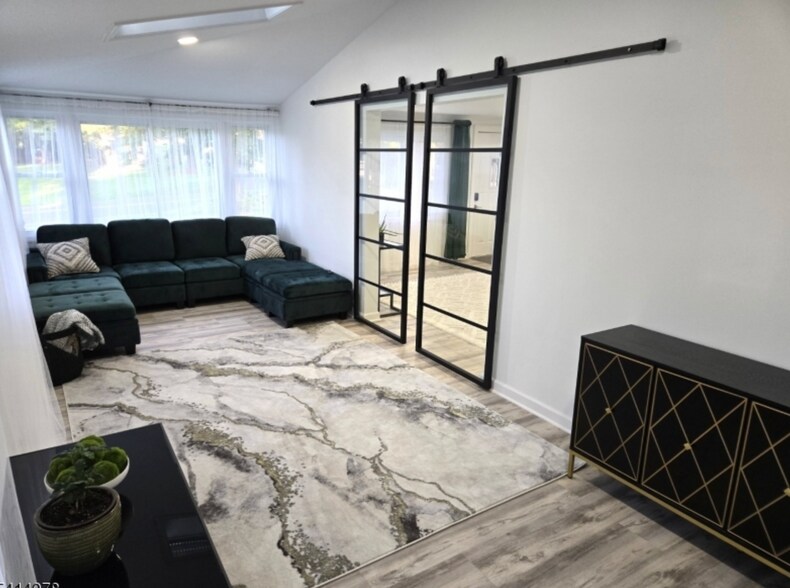 Building Photo - 183 Milltown Rd