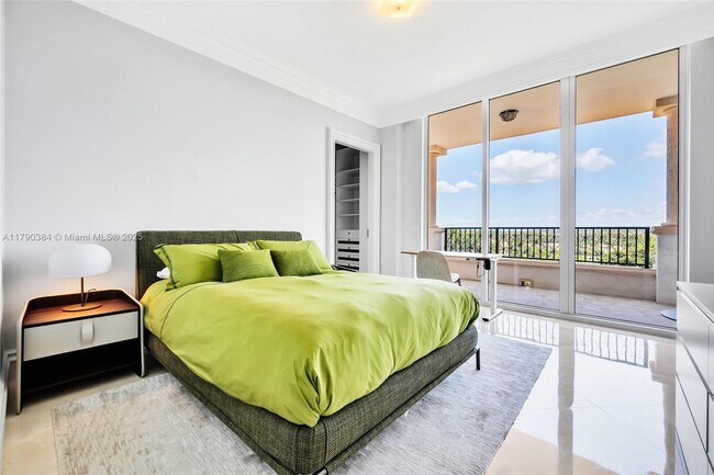 Building Photo - 7154 Fisher Island Dr