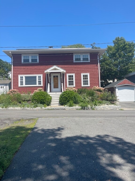 Primary Photo - 8 Summer St Ct